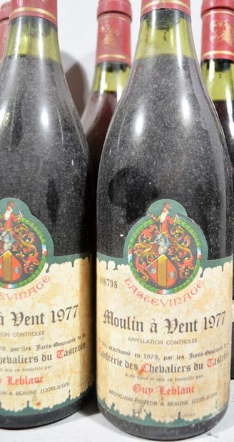 9 bouteilles de MOULIN A VENT Beaujolais...