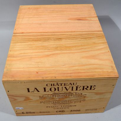 6 bouteilles Château La Louvière - PESSAC-LEOGNAN...