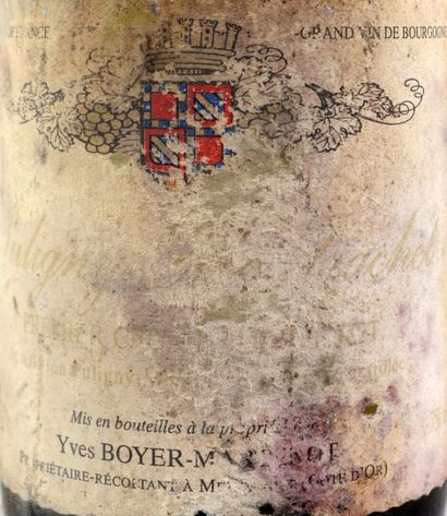 Une bouteille de Puligny-Montrachet, domaine...