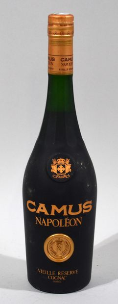 1 bouteille de Cognac, Napoléon, Camus.