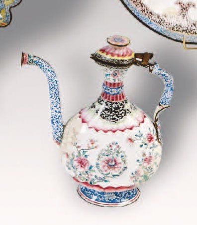 ENSEMBLE D'ÉMAUX peints anciens de CANTON...