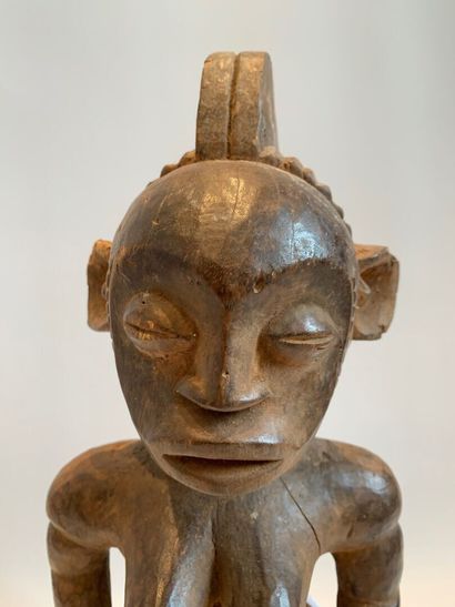 Type YORUBA, Nigéria.

MATERNITE ASSISE en...