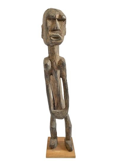 AFRIQUE

FIGURE MASCULINE en bois sculpté,...