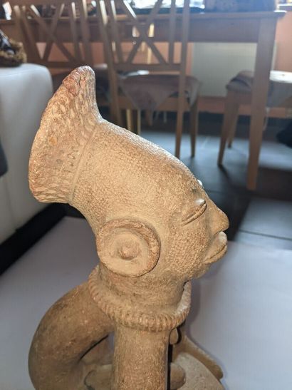 MANGBETU, Congo.

IMPORTANT VASE en terre...