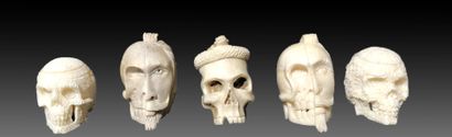 MEMENTO MORI

Réunion de cinq petites têtes...