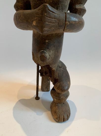 GABON.

FIGURE DE RELIQUAIRE en bois sculpté...