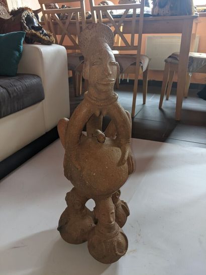 MANGBETU, Congo.

IMPORTANT VASE en terre...