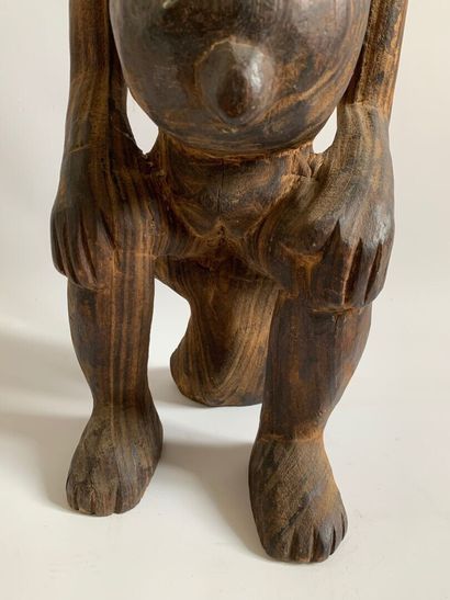 BAMILEKE, Cameroun.

MATERNITE ASSISE en...