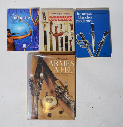 Lot de livres sur les armes comprenant :...