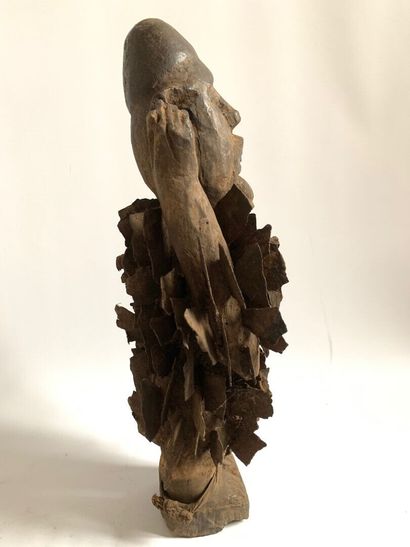 Type BAKONGO, CONGO.

FETICHE A CLOUS en...