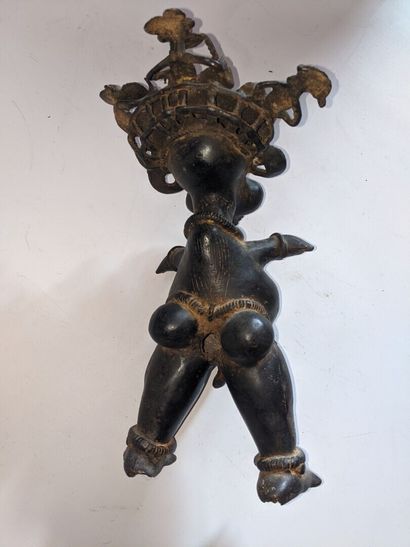 Type TIKAR, AFRIQUE.

STATUETTE représentant...