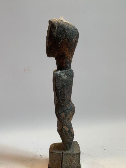 AFRIQUE, probablement CONGO.

FIGURE anthropomorphe...