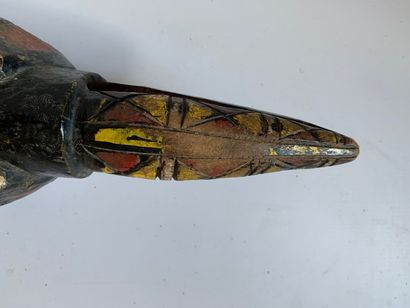 MOSSI, Burkina Faso.

MASQUE CASQUE en bois...