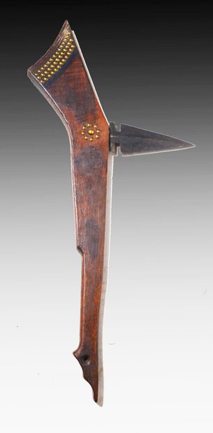 INDIEN SIOUX, États-Unis

Massue dite wooden...