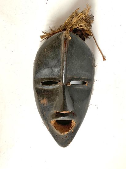 DAN, Côte d'Ivoire.

MASQUE en bois patiné...
