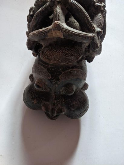 BAMOUN, Cameroun.

FOURNEAU DE PIPE en terre...