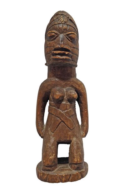 CONGO.

FIGURE FEMININE agenouillée en bois...