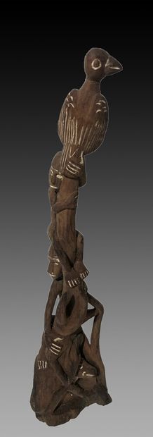 AFRIQUE

Sculpture en bois partiellement...