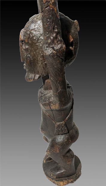 DOGON, Mali

Statue en bois anthropomorphe...