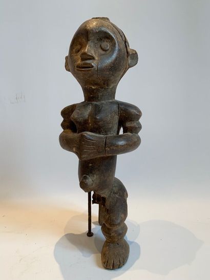 GABON.

FIGURE DE RELIQUAIRE en bois sculpté...