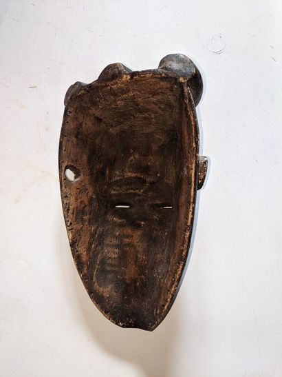 Type FANG, Gabon.

MASQUE type Ngil en bois...
