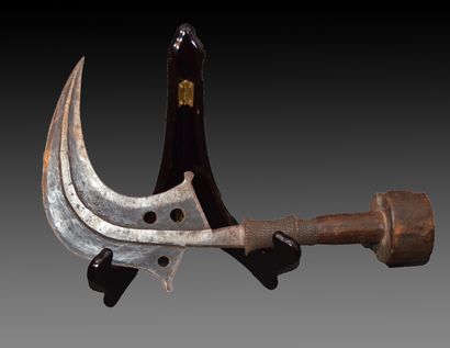 MANGBETU, Zaire ou Congo

COUTEAUX dit 
