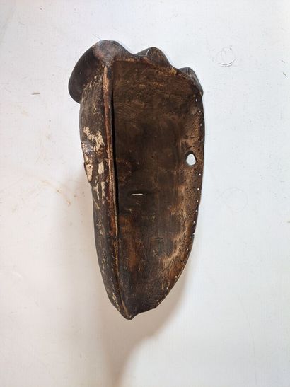 Type FANG, Gabon.

MASQUE type Ngil en bois...