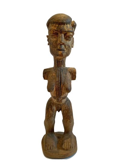 AFRIQUE, dans le goût IBO.

STATUE D'AUTEL...