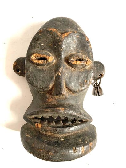 COTE D'IVOIRE.

MASQUE en bois sculpté à...