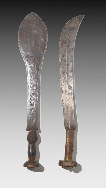 FANG, Gabon ?

Réunion d'une machette et...