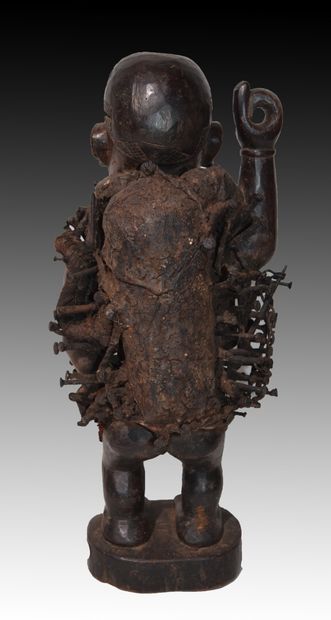 SONGYE, Congo

Fétiche Nkishi en bois patiné...