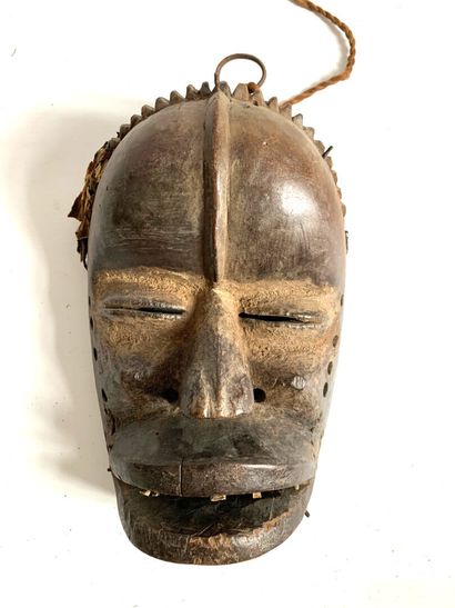 DAN ou GUERE, Côte d'Ivoire.

MASQUE en bois...