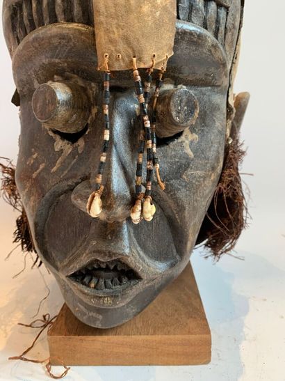 Type GUERE, Côté d'Ivoire.

MASQUE en bois...