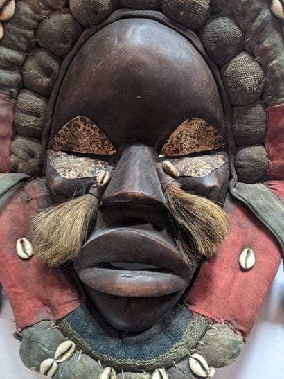 DAN, Côte d'Ivoire

MASQUE en bois patiné...