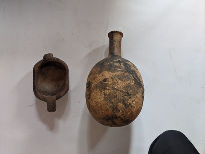 AFRIQUE, Niger

VASE en terre cuite polychrome...