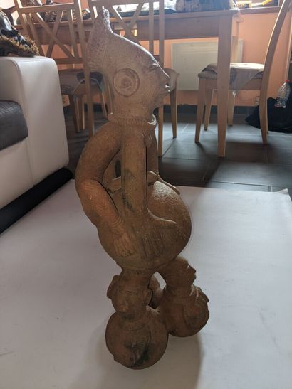 MANGBETU, Congo.

IMPORTANT VASE en terre...