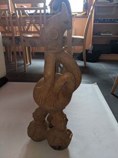 MANGBETU, Congo.

IMPORTANT VASE en terre...