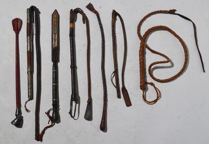 AFRIQUE

Réunion de fouets divers, en nerfs,...