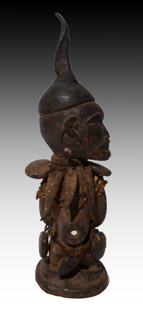 SONGYE, Congo

Fétiche Nkishi en bois patiné...