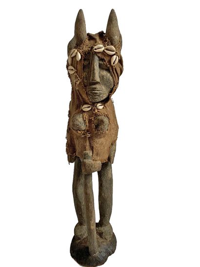 AFRIQUE, probablement BENIN 

FIGURE FEMININE...