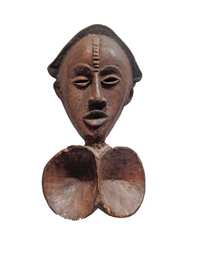 Style DAN, Côte d'Ivoire.

MASQUE en bois...