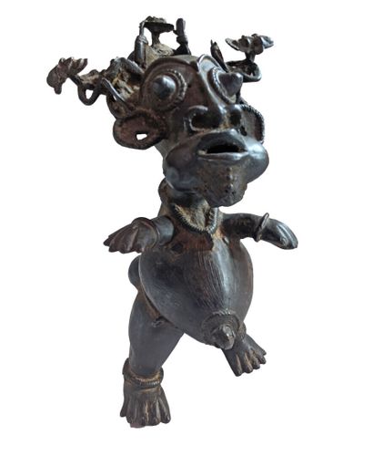 Type TIKAR, AFRIQUE.

STATUETTE représentant...