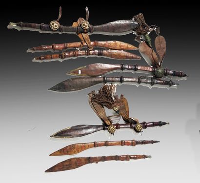 MANDINGUE/MALINKE, Sahel

Réunion de 8 sabres...