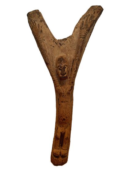 DOGON, Mali.

PILIER TOGUNA sculpté d'un...