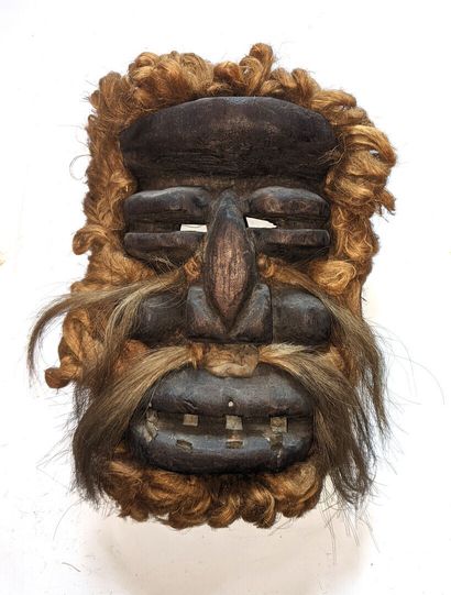 GUERE, Côte d'Ivoire.

MASQUE en bois sculpté...