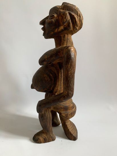 BAMILEKE, Cameroun.

MATERNITE ASSISE en...