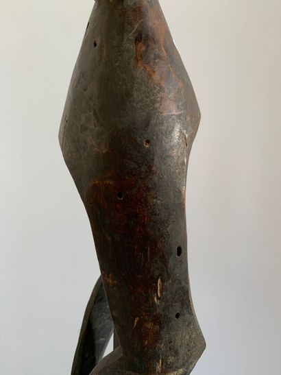 Style MUMUYE, NIGERIA 

STATUE en bois sculpté...