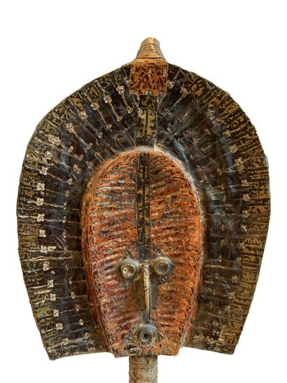 Style MAHONGWE, Gabon.

Figure de reliquaire...
