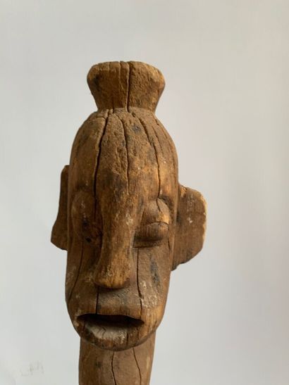 AFRIQUE, probablement Nigeria.

FIGURE FEMININE...