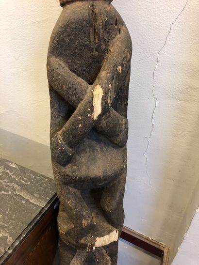 AFRIQUE.

POTEAU en bois sculpté.

Haut.:...